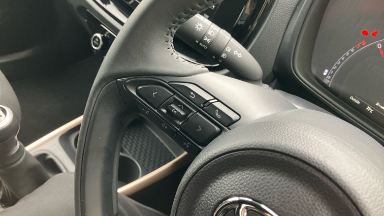 Toyota Aygo X 1.0 VVT-i Edge 5dr Petrol Hatchback